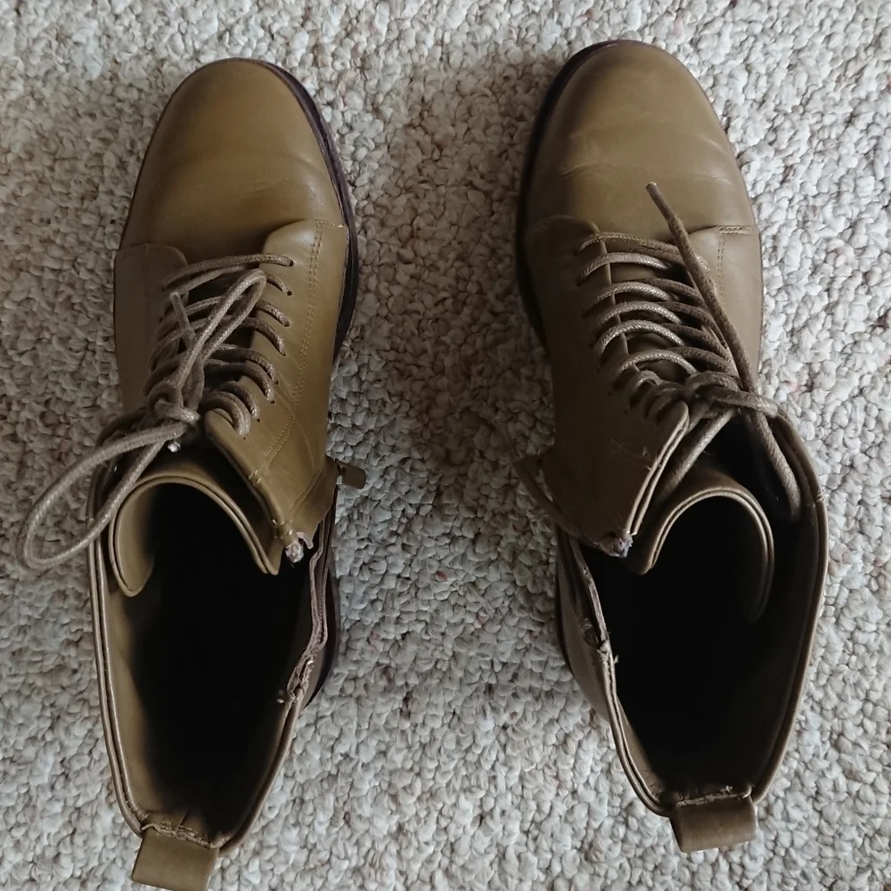Vince Cooper Leather Cypress green  Leather Boots Size 5.5